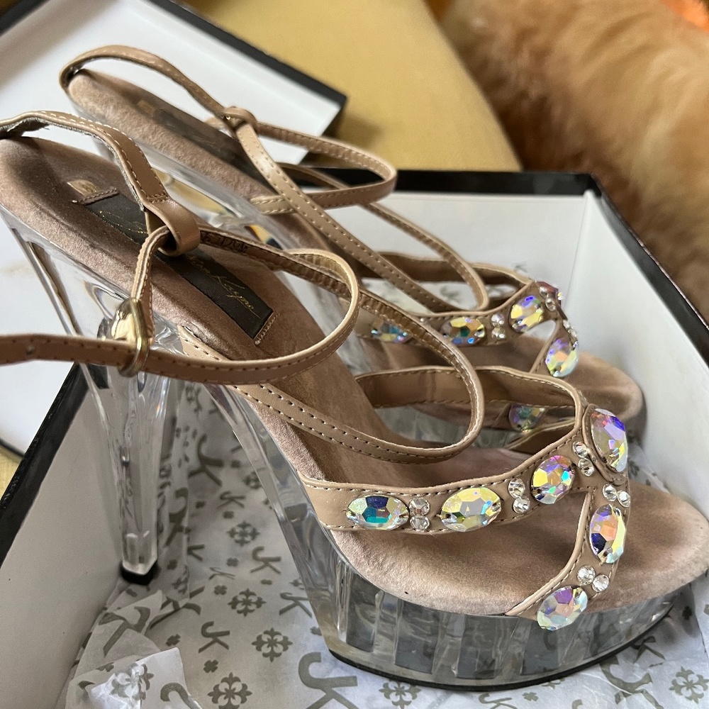 Jonathan Kayne Juno Pageant Heels